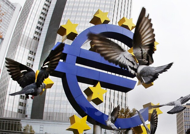 Riforma euro, Bce-Ue brindano ad accordo Merkel-Macron © AP