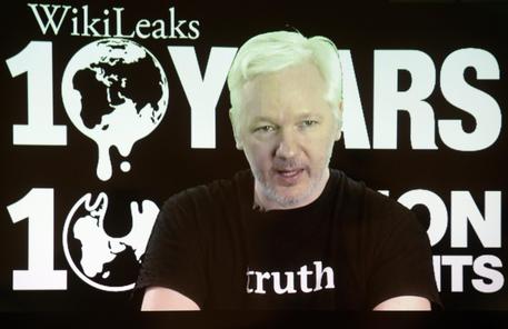 Wikileaks, la Cia spia con telefoni e tv © ANSA