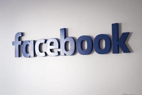 Facebook ha soglie tolleranza sui contenuti da rimuovere © EPA