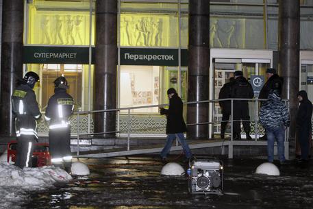Esplosione in supermercato a San Pietroburgo © AP