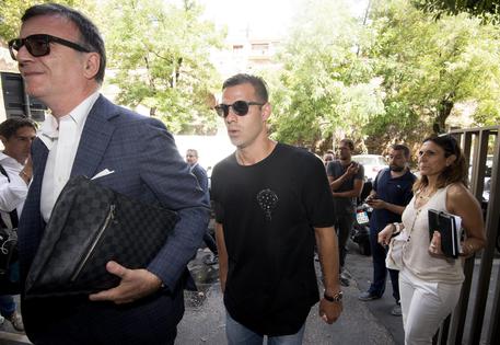 Il calciatore del Parma, Emanuele Calaio', al suo arrivo al Tribunale Federale nazionale della Figc, Roma, 17 luglio 2018 © ANSA