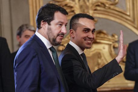 Il ministro dello Sviluppo Economico e del Lavoro Luigi di Maio (D) e il ministro dell'Interno Matteo Salvini, archivio © ANSA