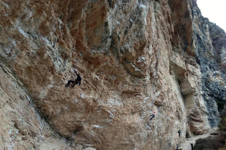 Speciale Turismo Fvg sul Vajont : La falesia di Erto, palestra di roccia nota a livello mondiale - RIPRODUZIONE RISERVATA