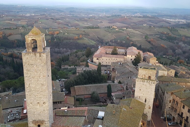 San Gimignano complex -     ALL RIGHTS RESERVED