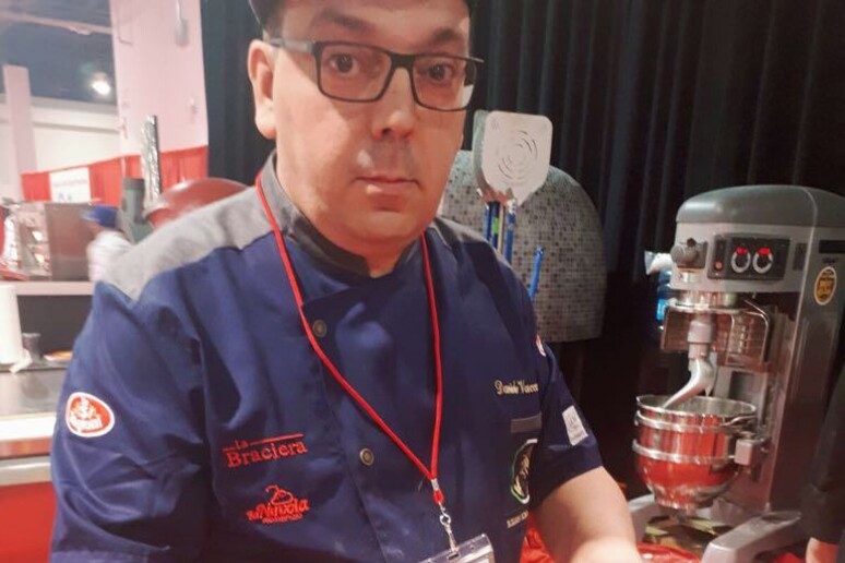 Il maestro pizzaiolo Daniele Vaccarella - RIPRODUZIONE RISERVATA