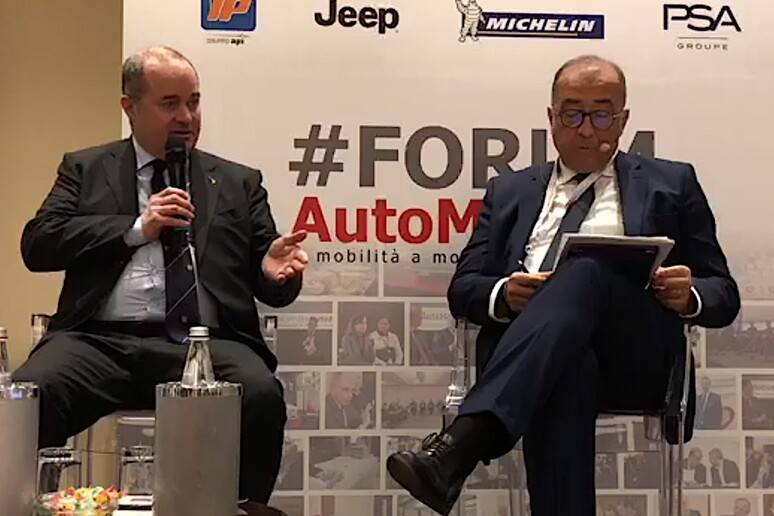 Il vice ministro dello Sviluppo Economico Dario Galli parla al #ForumAutoMotive - RIPRODUZIONE RISERVATA